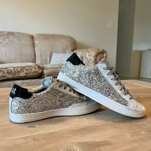 P448 glitter metallic leather sneaker